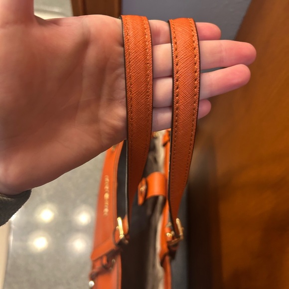 Michael Kors Orange Tote Bag - Picture 12 of 14